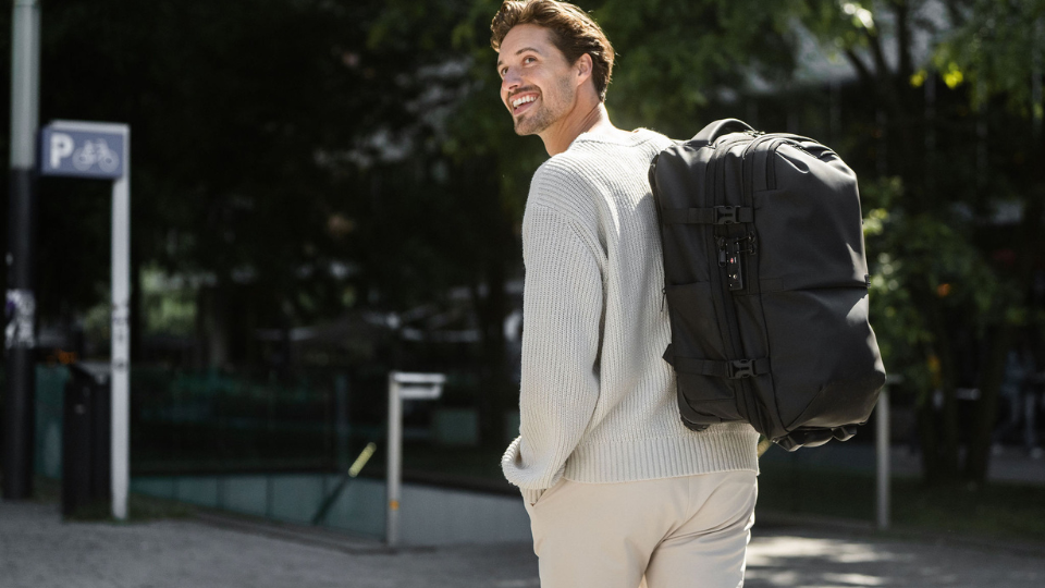 Backpack style suitcase online