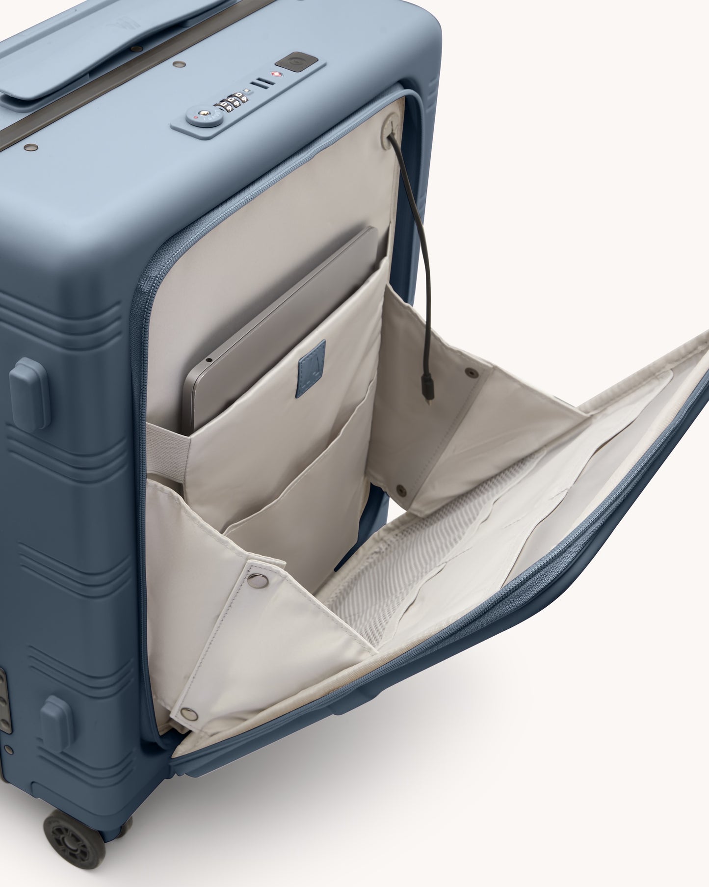 NEXT (Carry-On) - Bundle