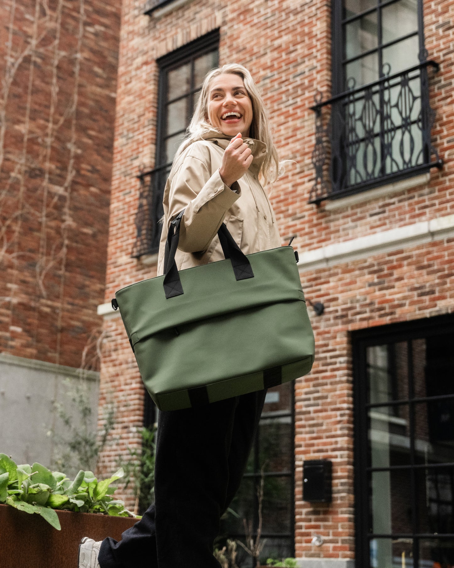 TOTE (Under-Seat)